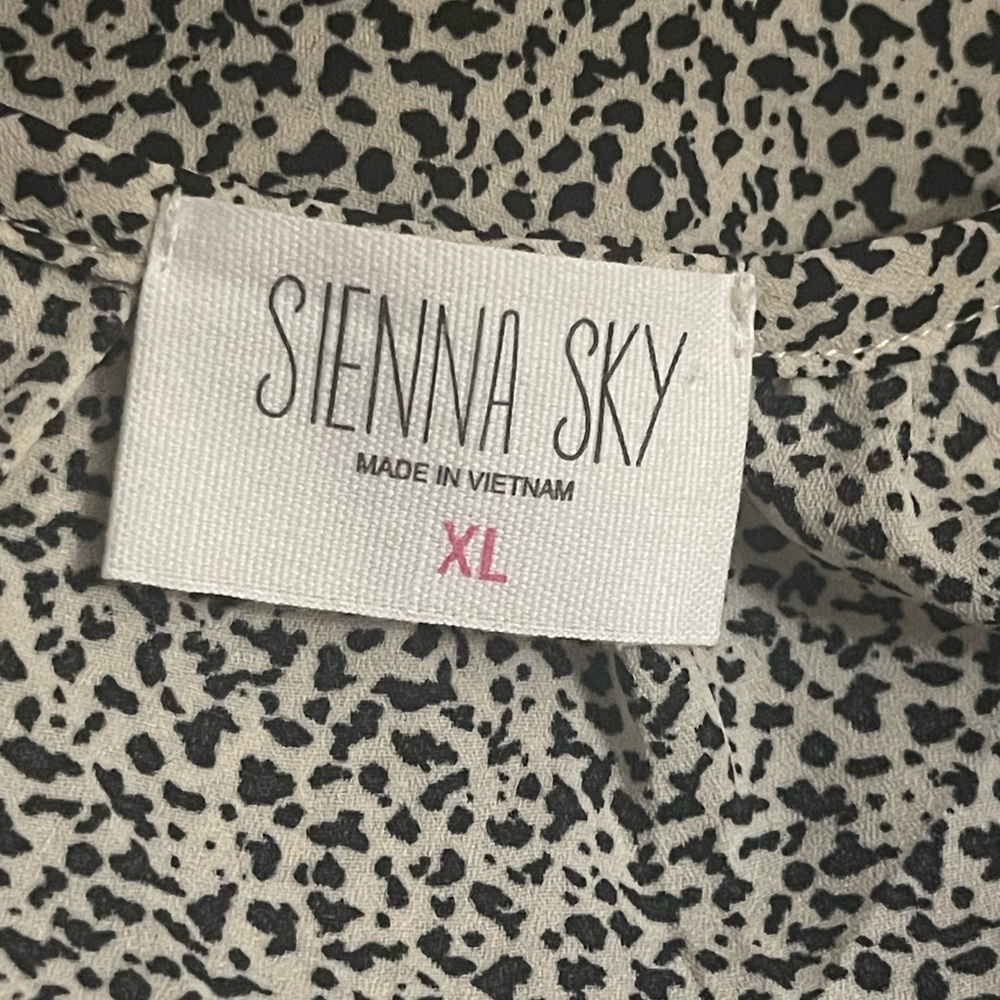 Sienna Sky Top - Picture 7 of 7